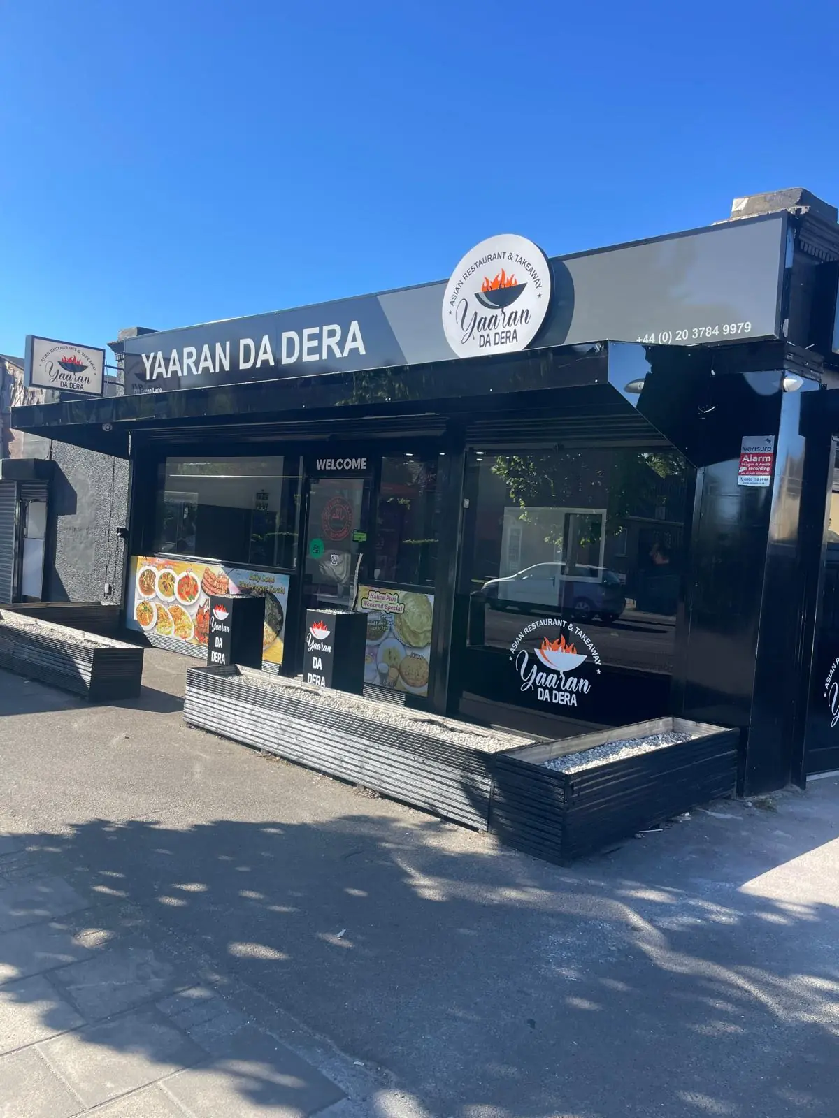 Yaaran Da Dera