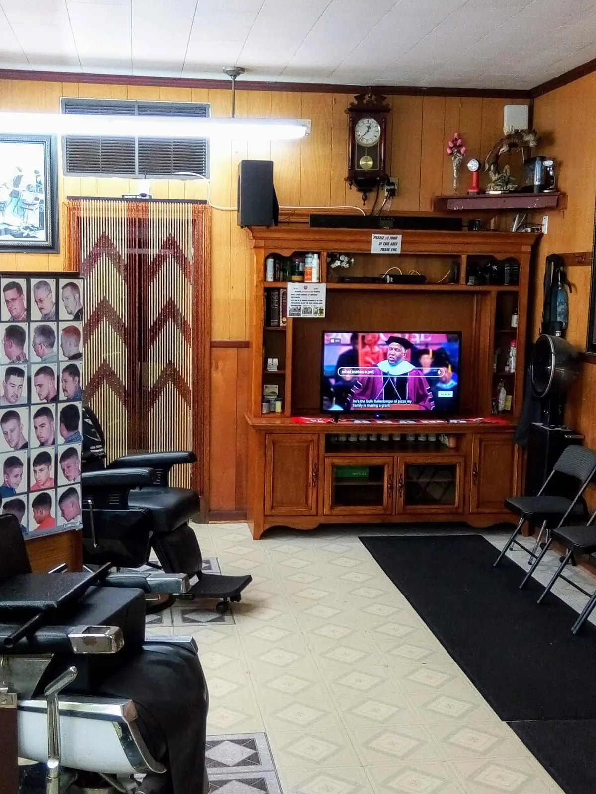 J R's Barber Shop photo (photo 3 of 3)