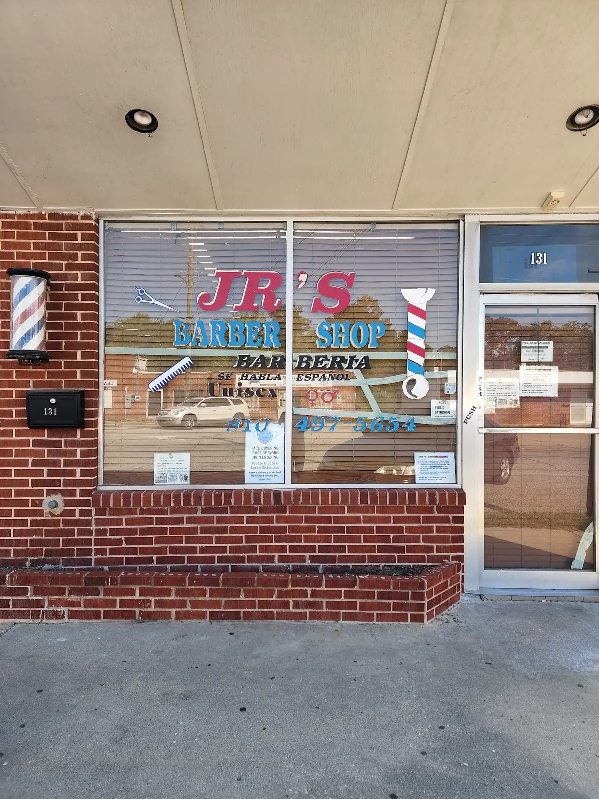 J R's Barber Shop photo (photo 1 of 3)