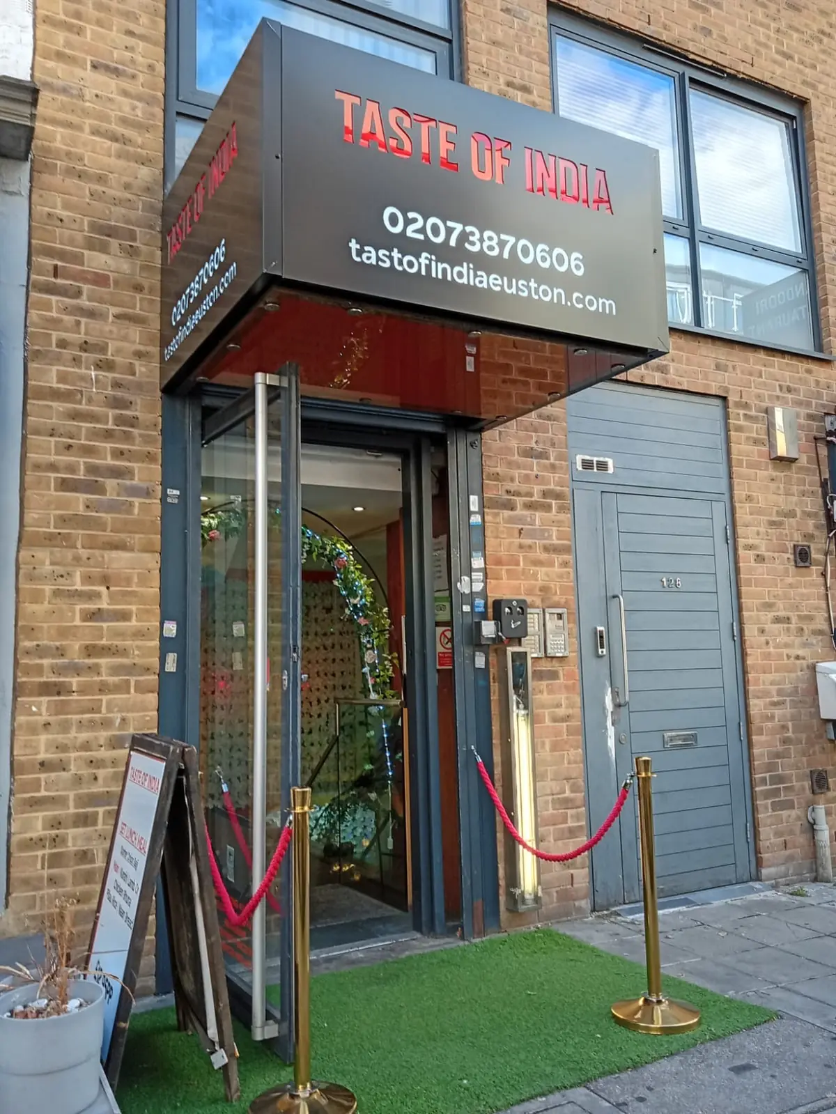 Taste of India Euston photo (photo 2 of 3)