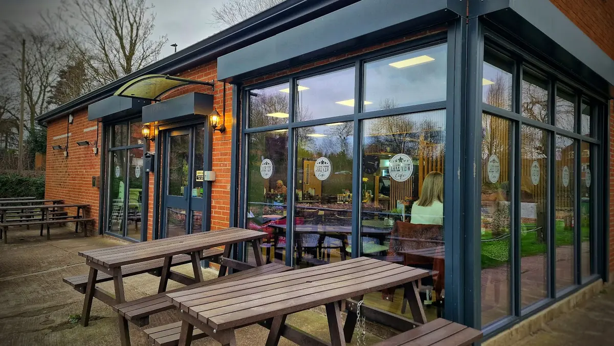 Delve's cafe