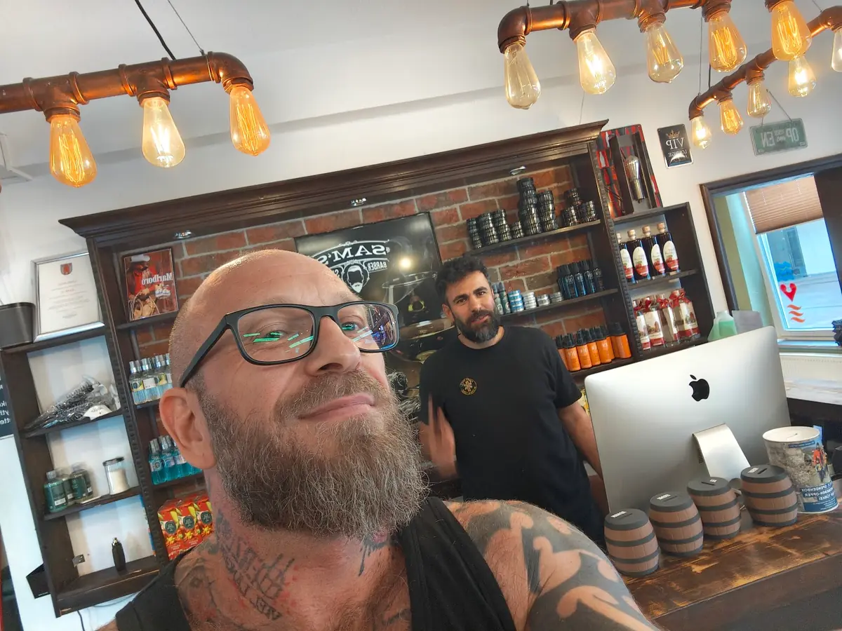 Sam´s Barbershop photo (photo 1 of 3)