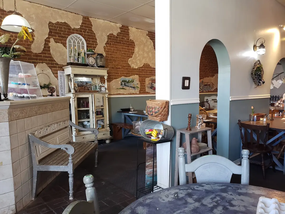 The Courthouse Cafe — American Restaurants in Monroeville