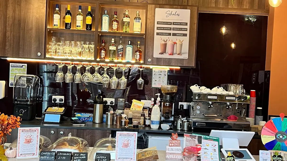 Lampton Parkside Cafe