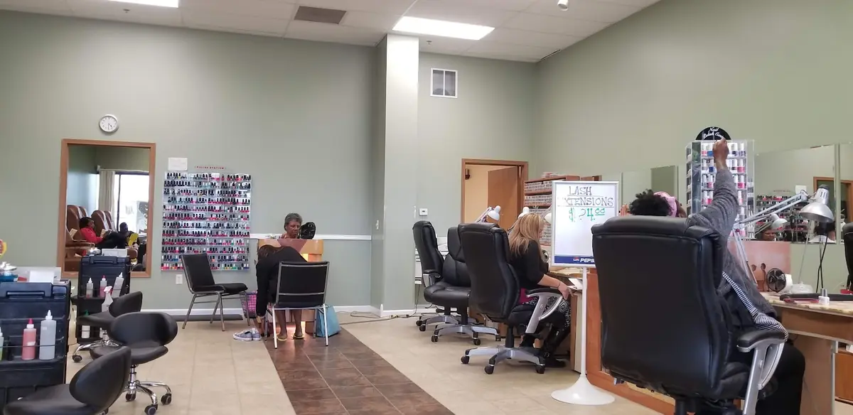 Beauty Nails & Spa photo (photo 3 of 3)