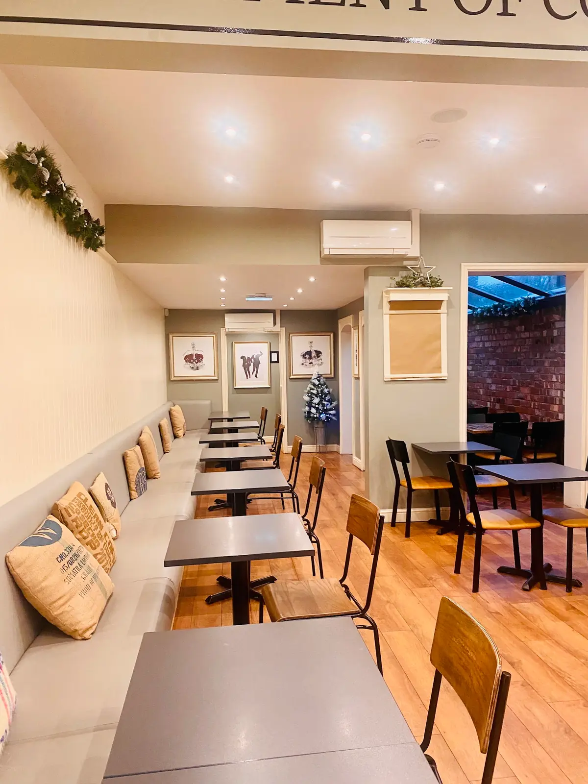 No 15 Café House
