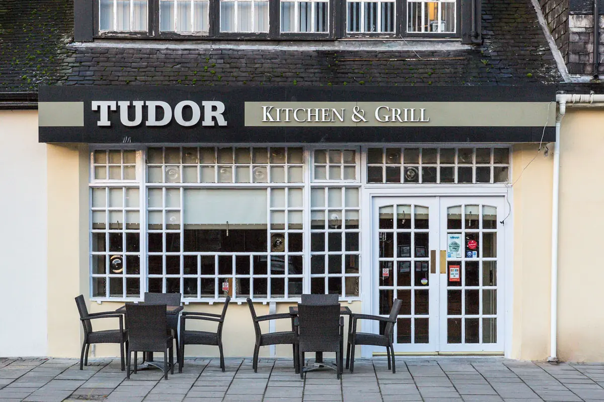 Tudor, Ayr