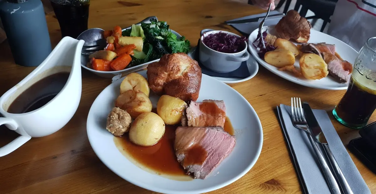 The Black Horse — Restaurants in Cottingham