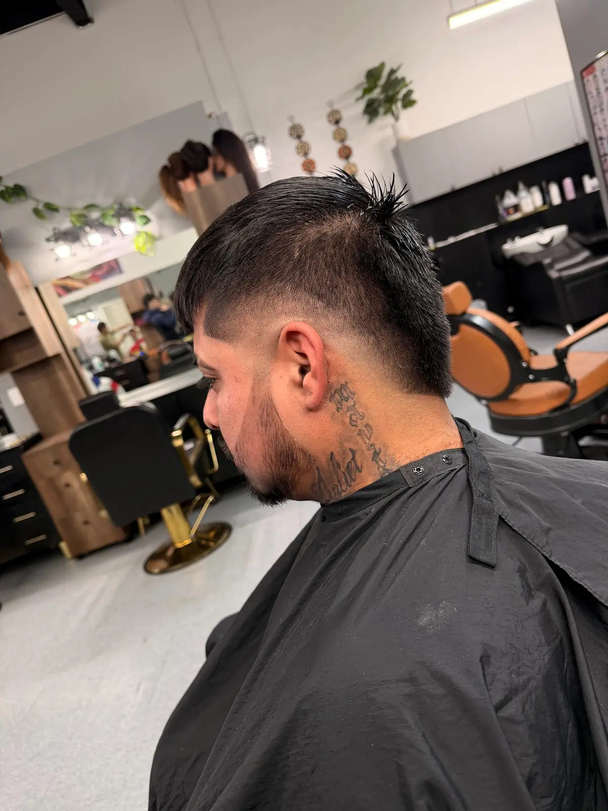 Elegant Beauty Salon — Beauty Salons in Omaha