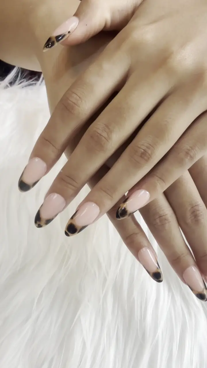 Serenity Nail Spa Salon photo (photo 1 of 3)