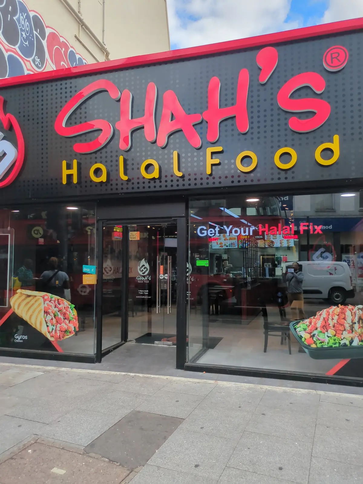 Shahs Halal Food - Walworth — Restaurants in London