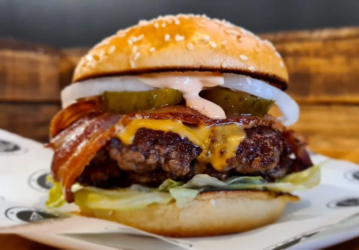 Coyote Burger photo (photo 2 of 3)