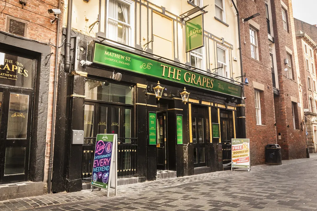 The Grapes — Bars in Liverpool