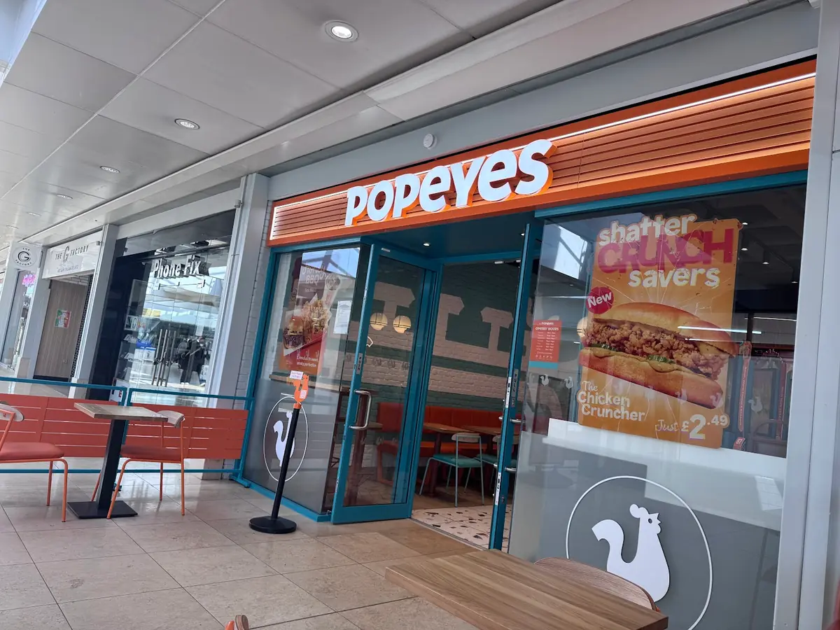 Popeyes Louisiana Chicken photo (photo 1 of 3)