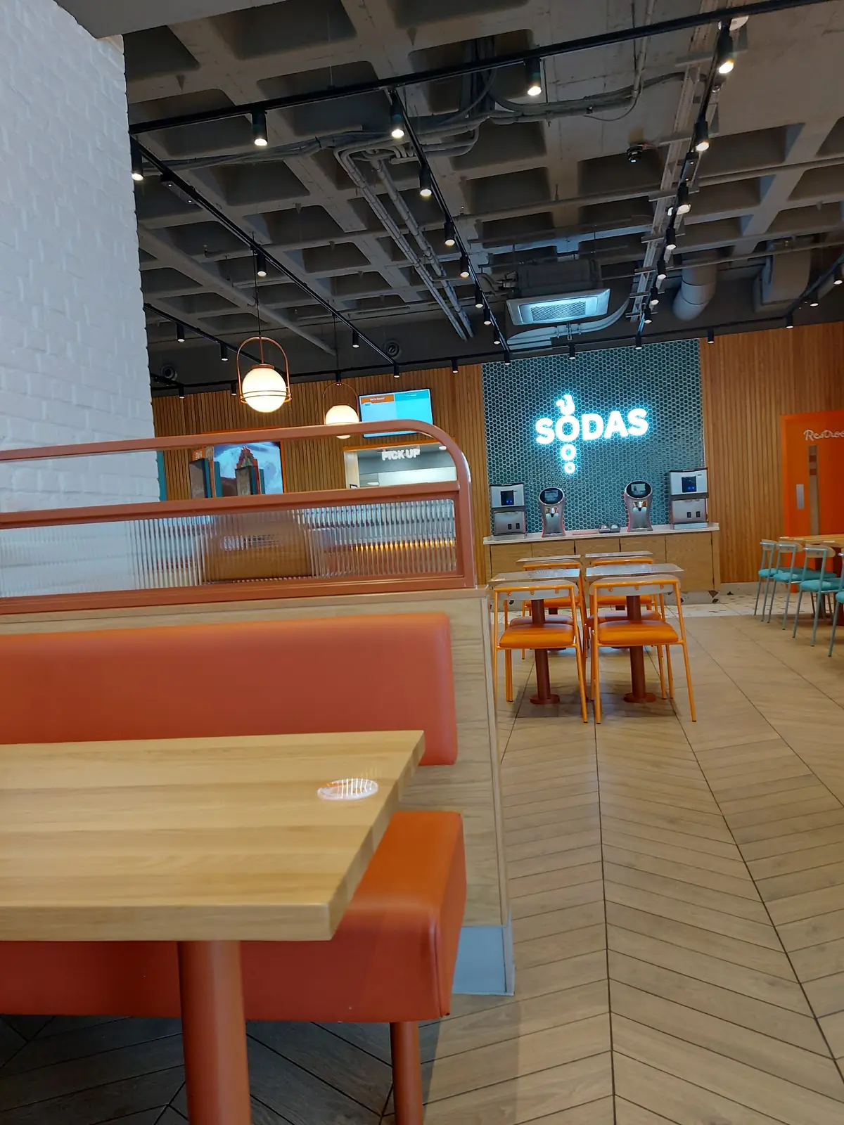 Popeyes Louisiana Chicken photo (photo 3 of 3)