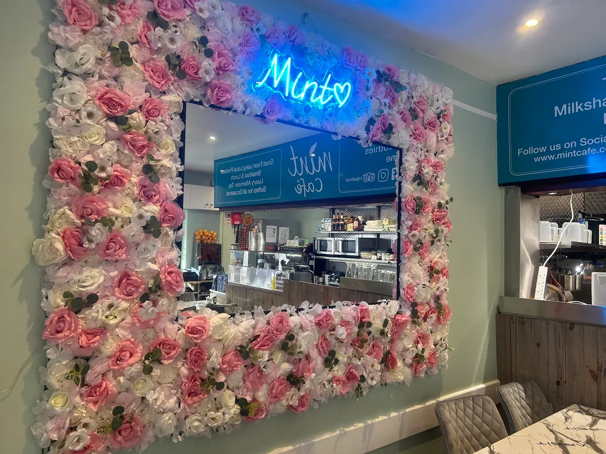 Mint Cafe photo (photo 1 of 3)