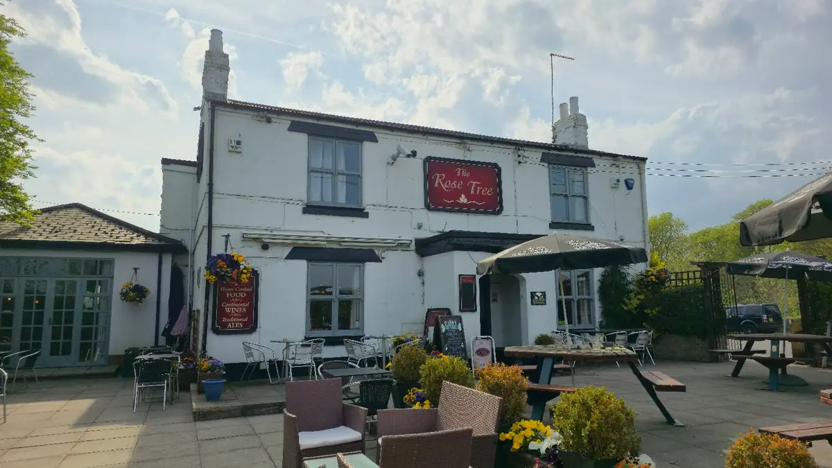 Rose Tree Inn photo (photo 2 of 3)