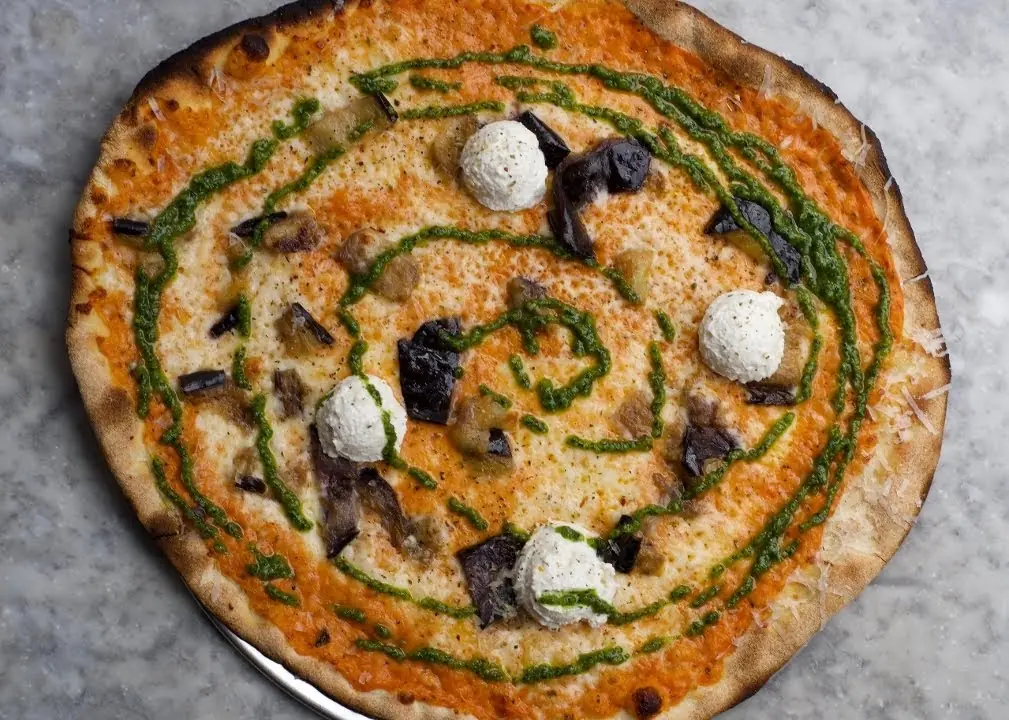 Common Pizza photo (photo 3 of 3)