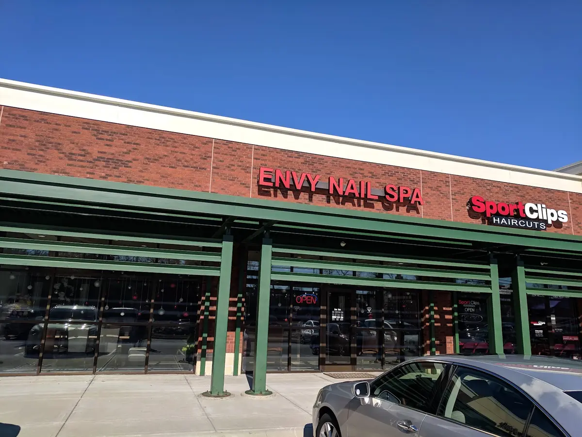 Envy Nail Spa photo (photo 1 of 3)