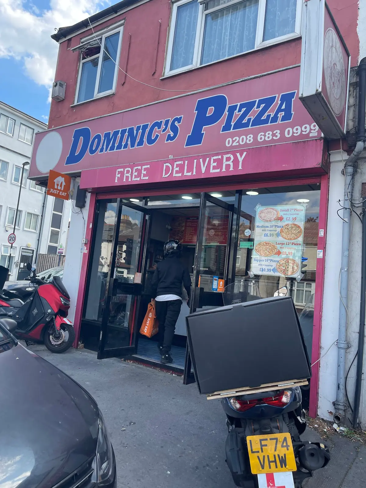Dominic's Pizza
