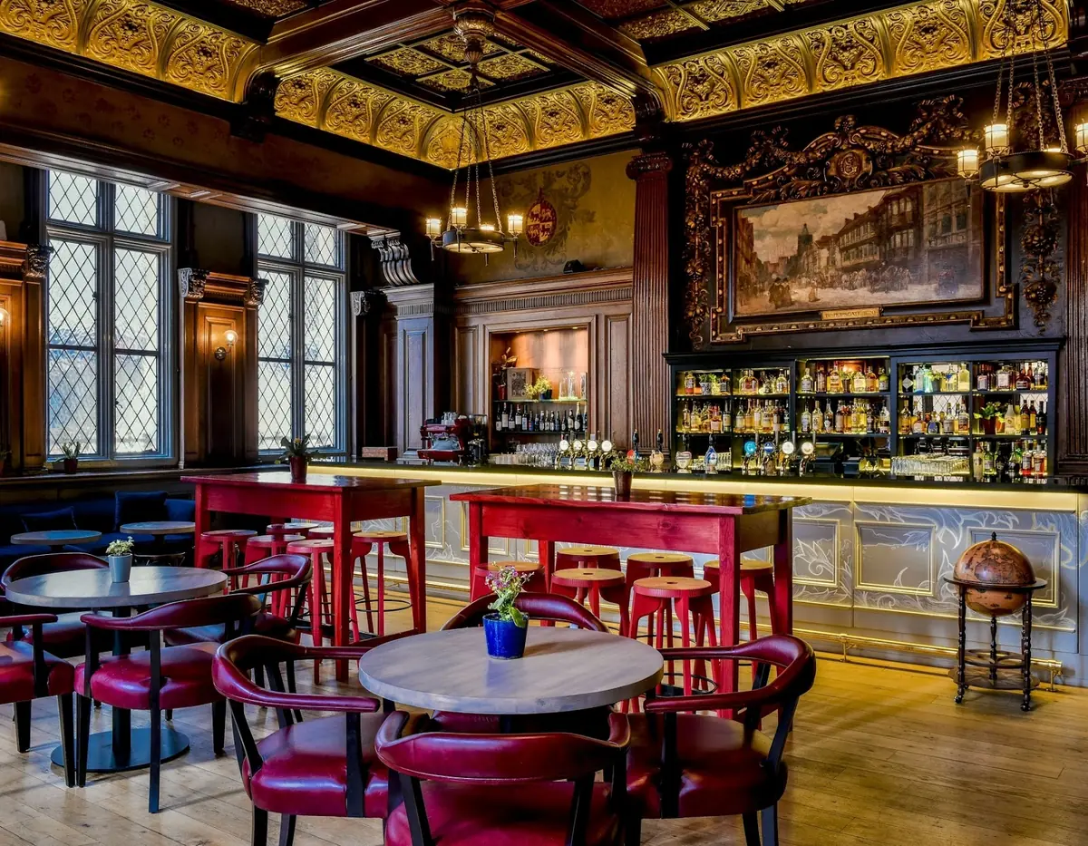 Lady Abercorn's Pub & Kitchen — Bars in London