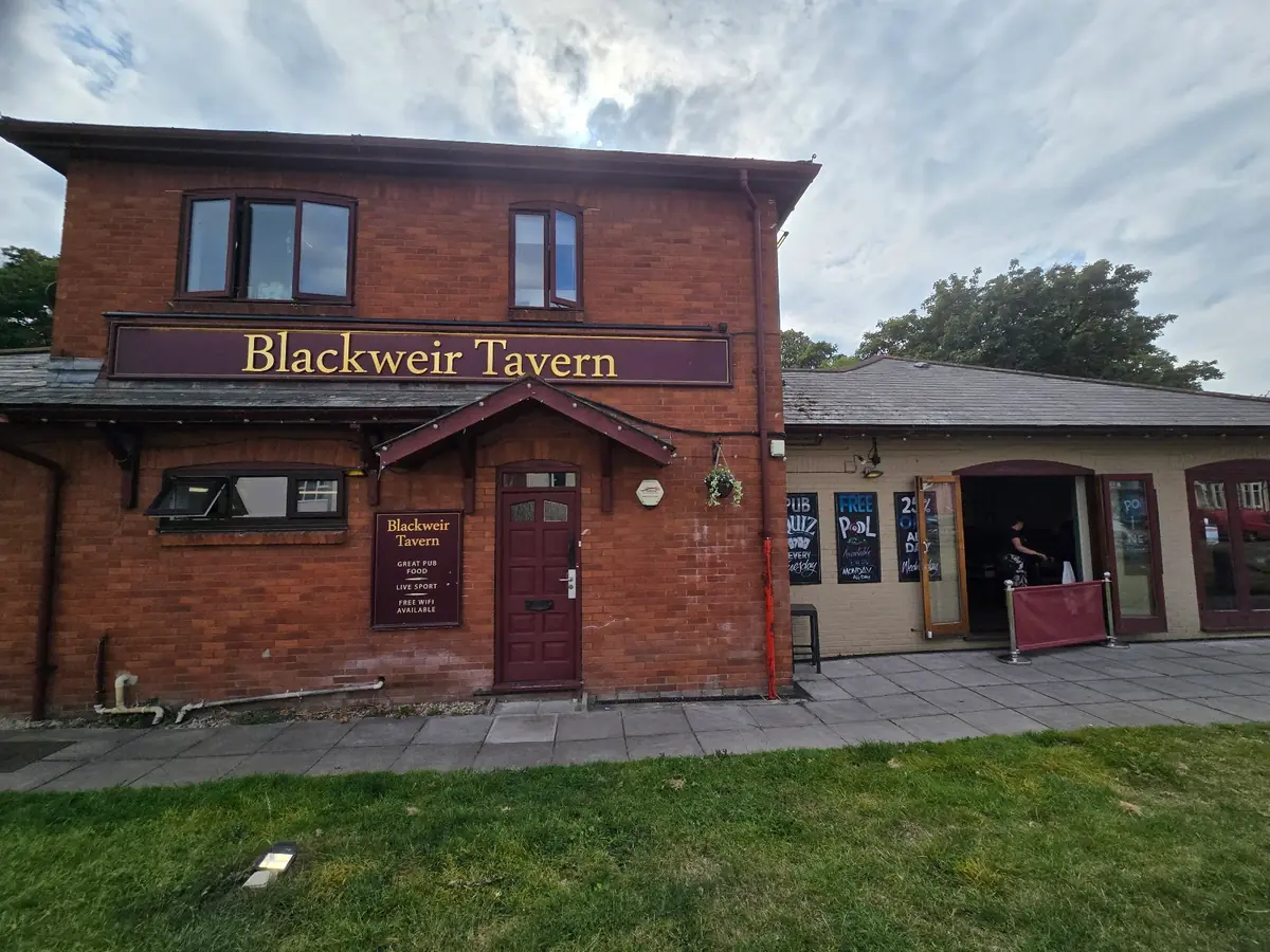 Blackweir Tavern Cardiff photo (photo 2 of 3)
