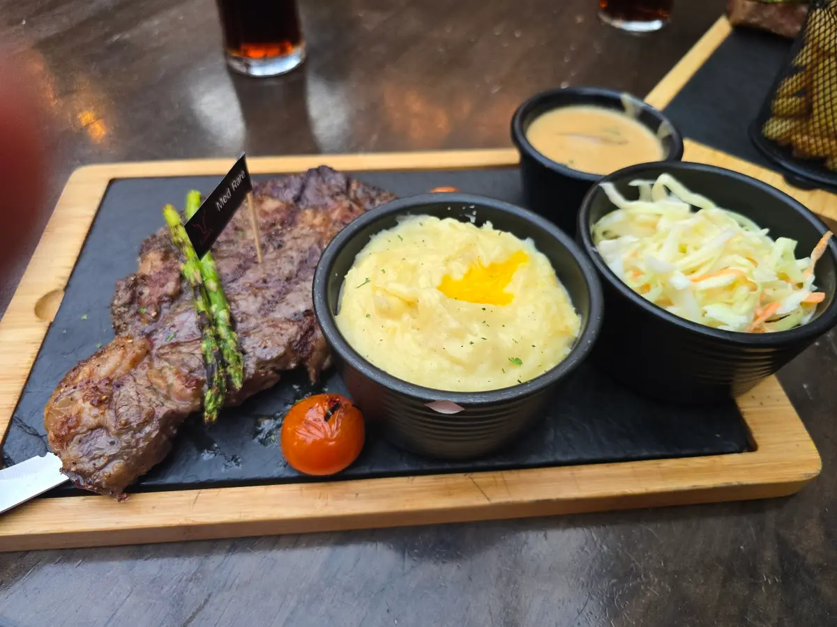 Farro's Grillhouse photo (photo 3 of 3)