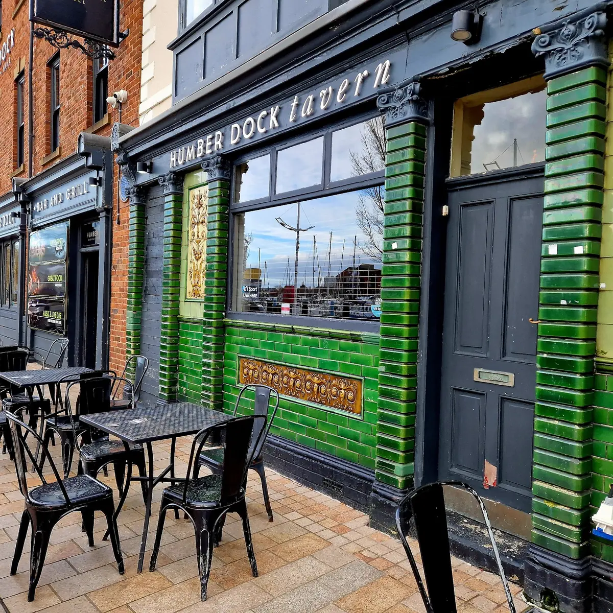 Humber Dock Bar & Grill — Bar And Grill in Hull