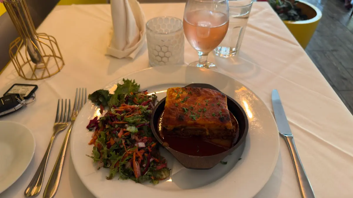 Denis Turkish & Mediterranean Restaurant photo (photo 3 of 3)