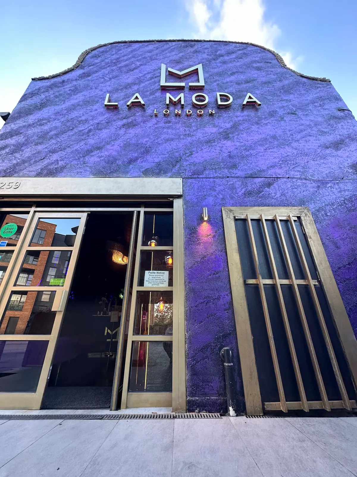 La Moda Restaurant — Mediterranean restaurants in New Malden
