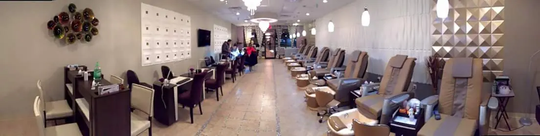 V Nail Lounge photo (photo 3 of 3)
