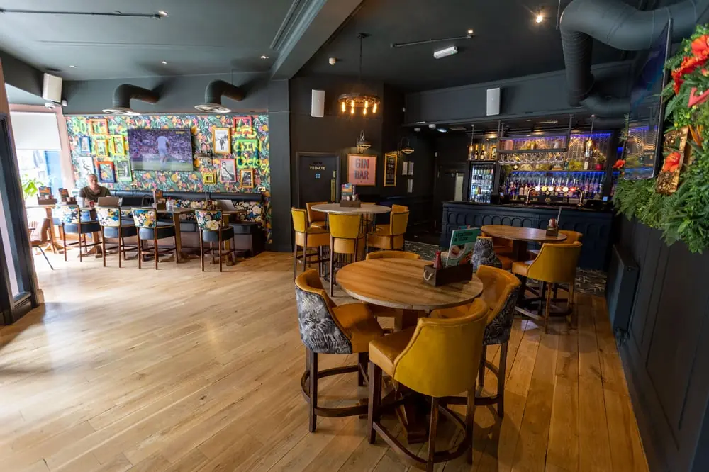 Seven Kings — Bars in Dunfermline