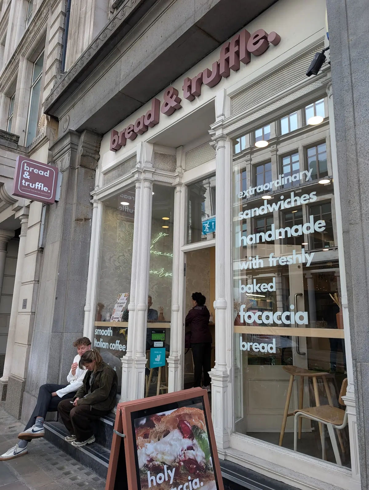 bread&truffle. Monument