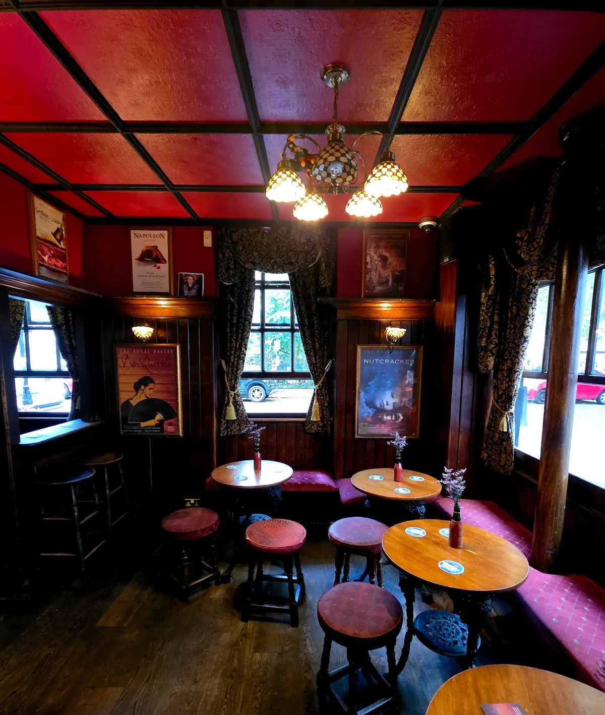 The Queens Larder