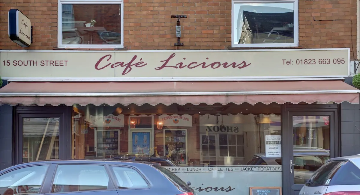 Cafe Licious photo (photo 1 of 3)