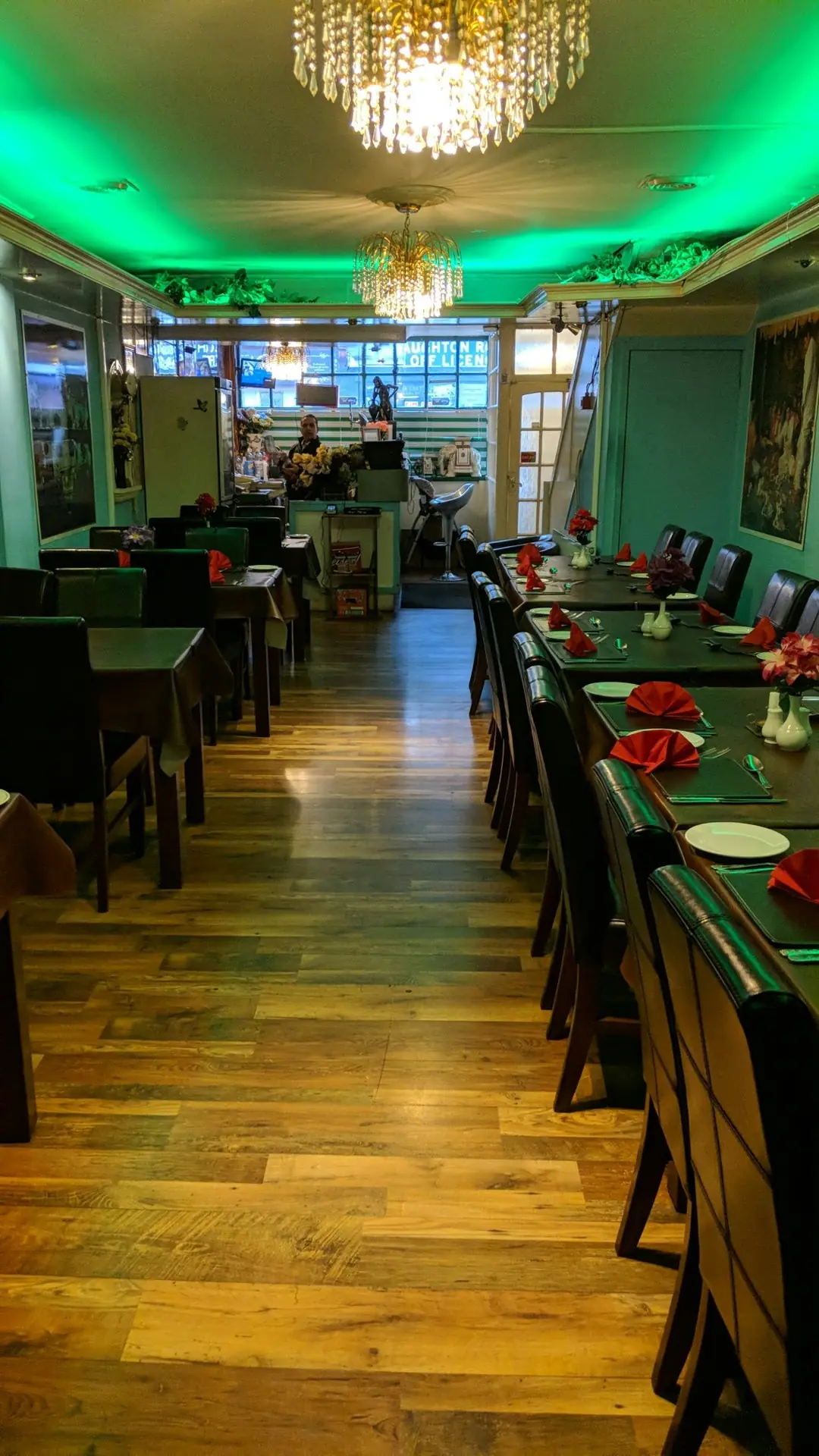 Tandoori Hut