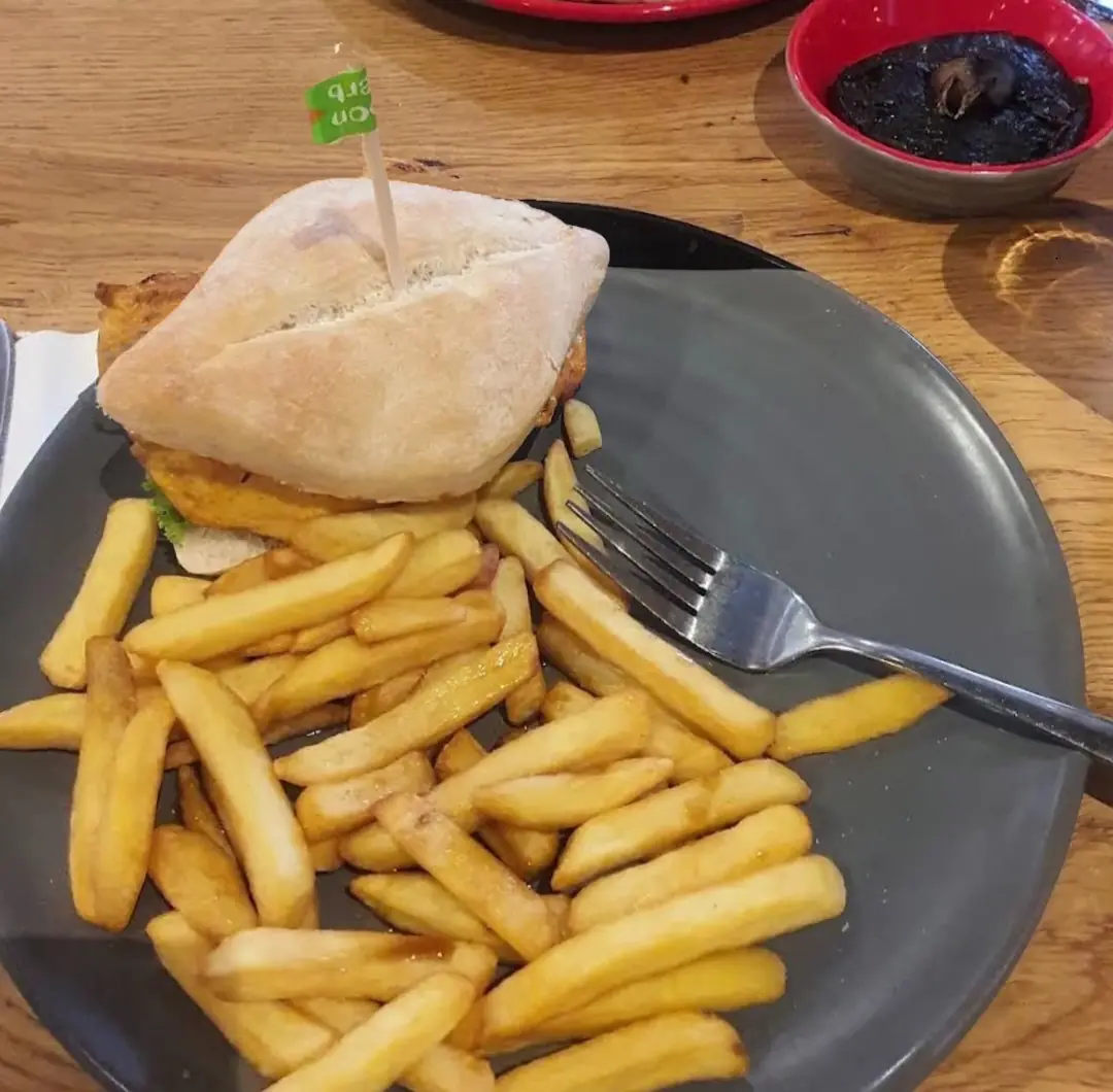 Nando's Gloucester Quays photo (photo 1 of 3)