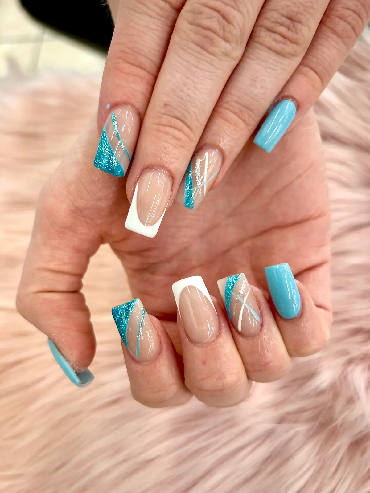 Sky Nails — Nail Salons in Holland