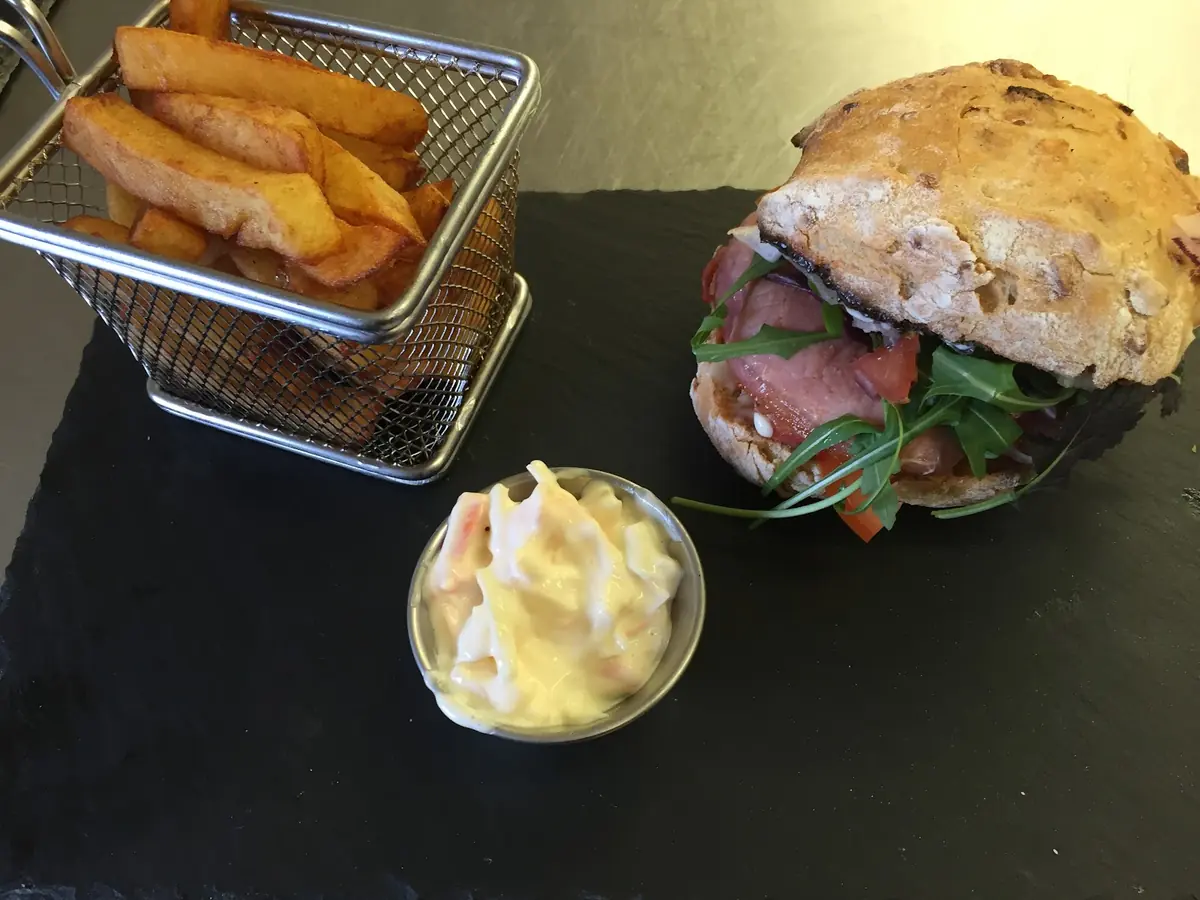 Willow Farm Cafe photo (photo 1 of 3)