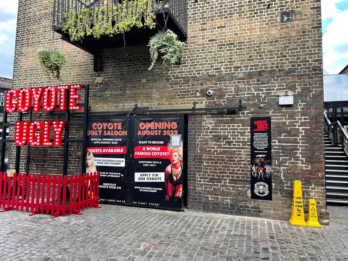 Coyote Ugly Saloon Camden — Bars in London