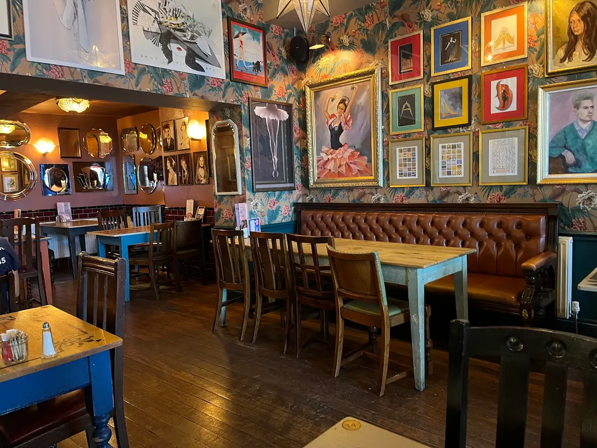 Modelo Lounge photo (photo 2 of 3)