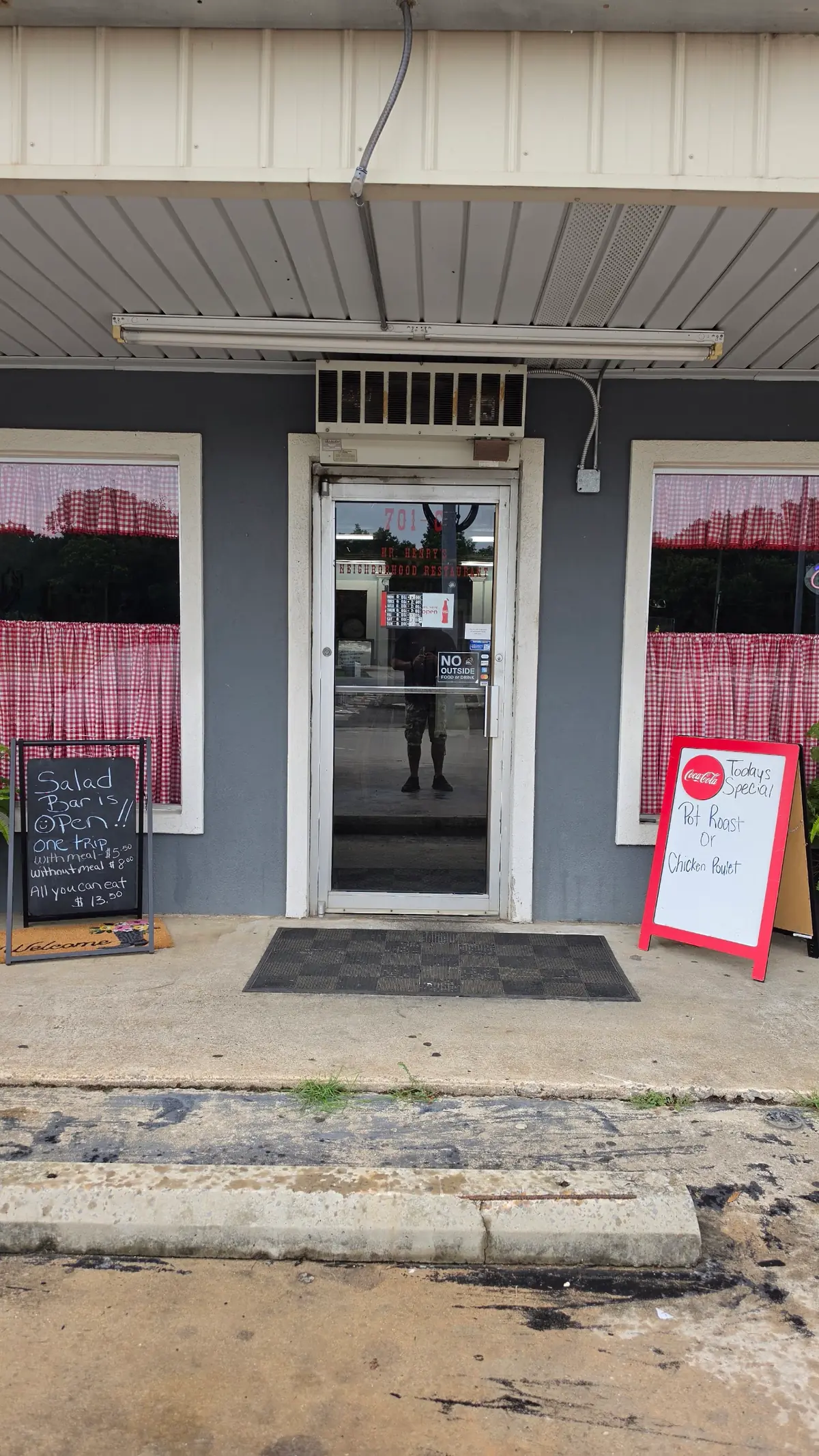 Mister Henry's Restaurant — American Restaurants in Hartselle