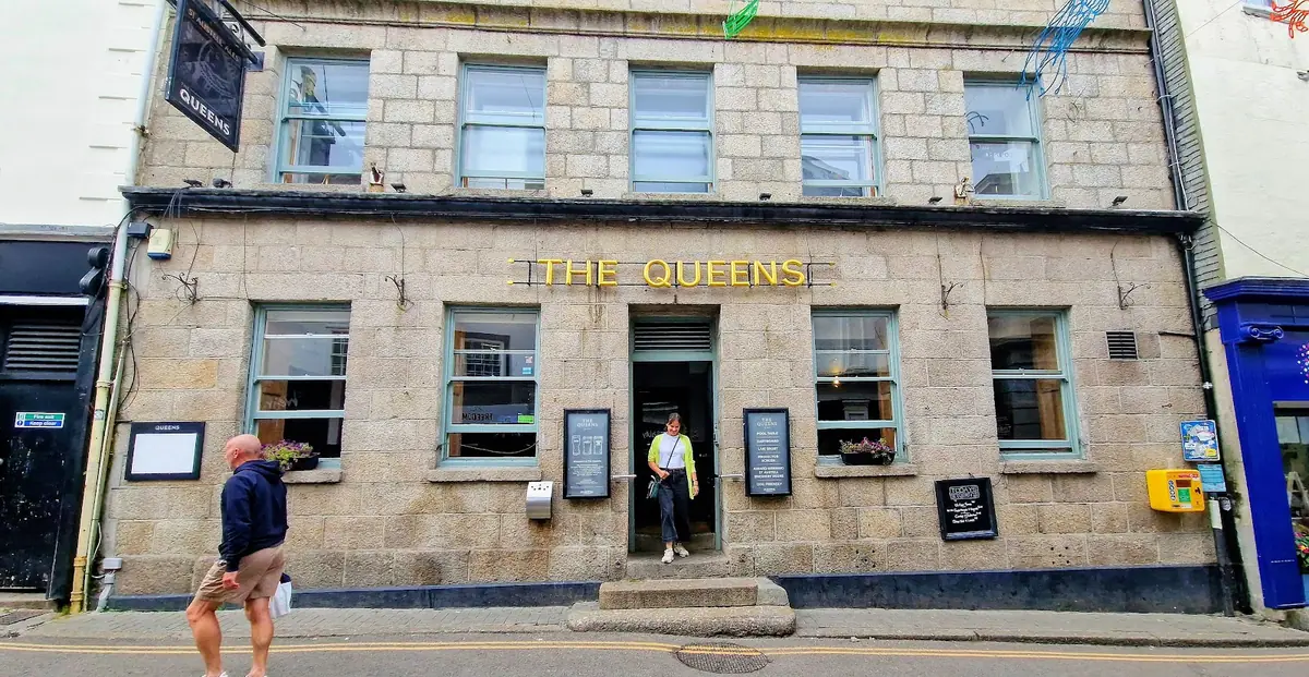 The Queens photo (photo 3 of 3)