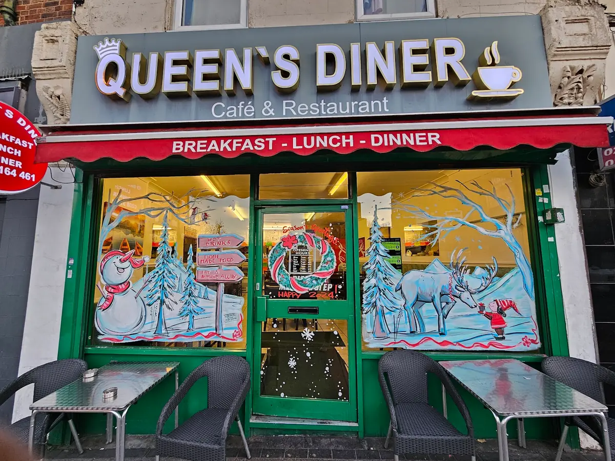Queen's Diner photo (photo 1 of 3)