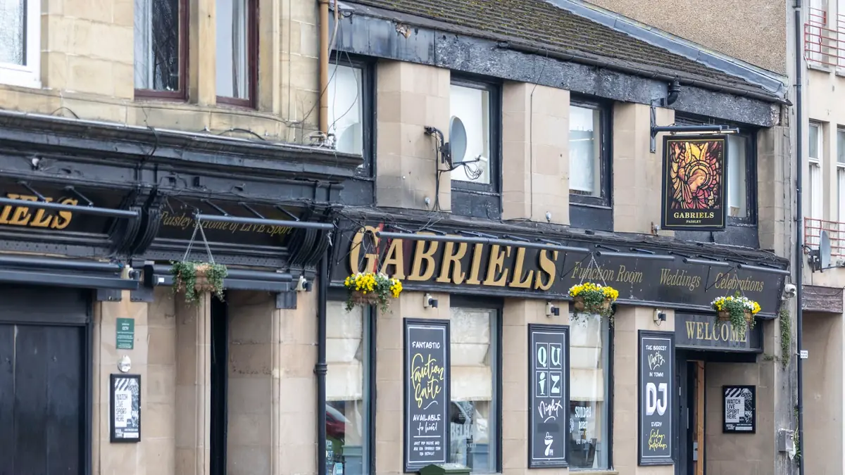 Gabriels — Bars in Paisley