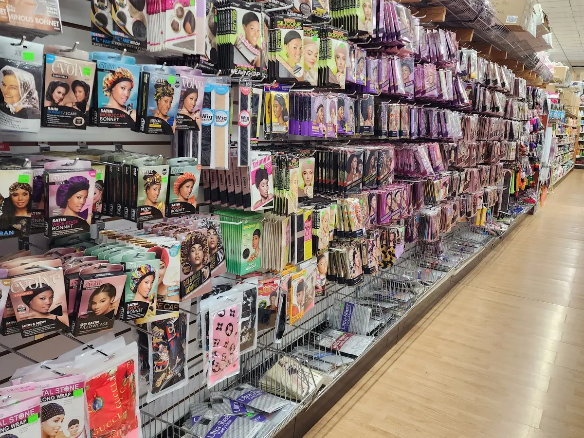 Lee Beauty Supply photo (photo 1 of 3)