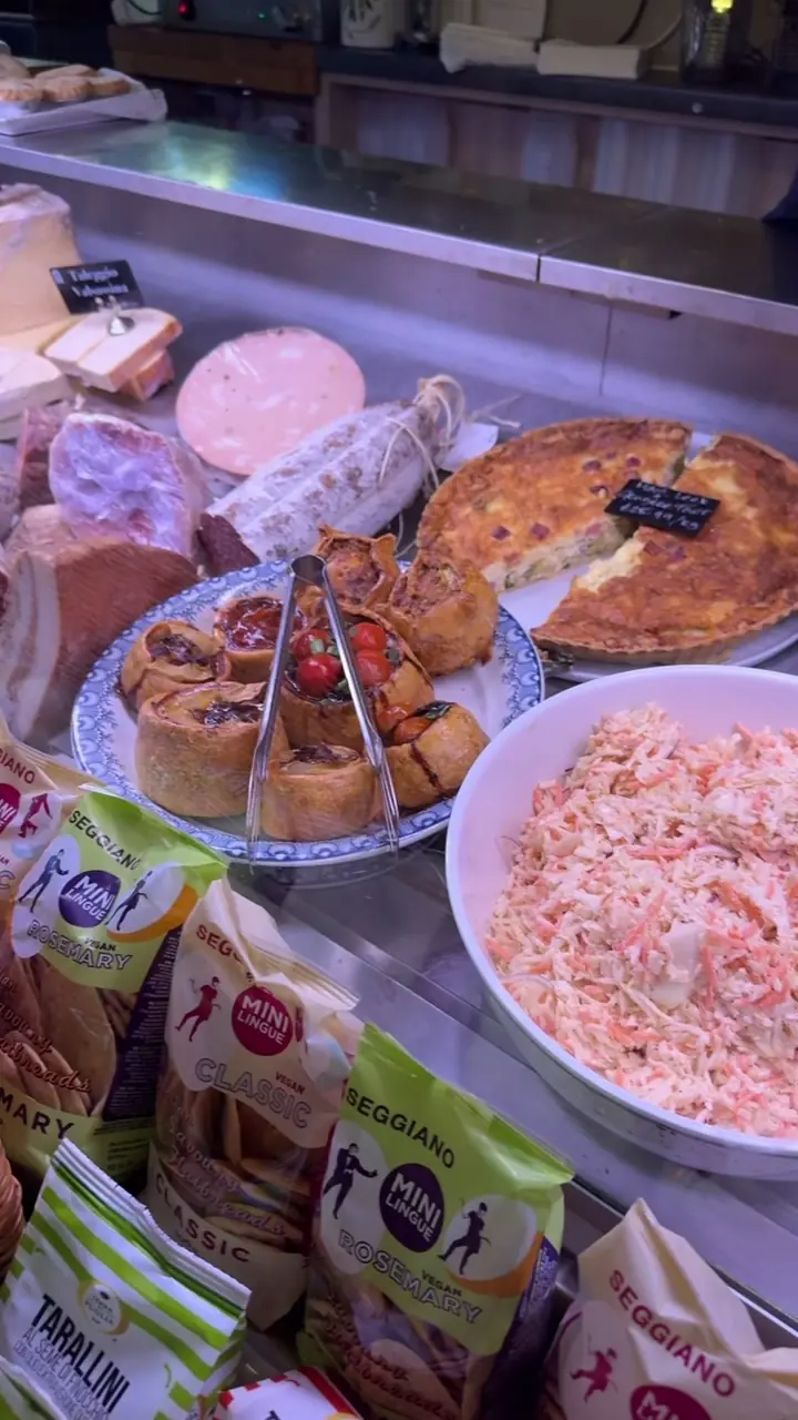 Harp Lane Deli photo (photo 1 of 3)