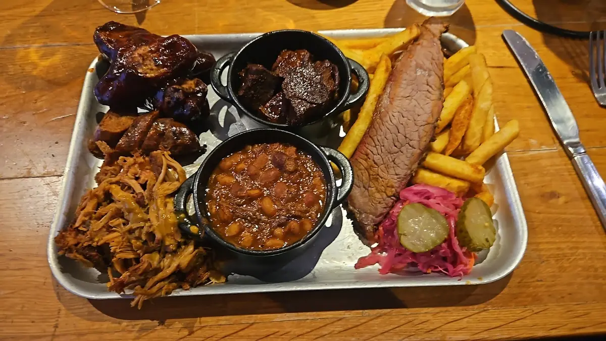 Blue's Smokehouse photo (photo 3 of 3)