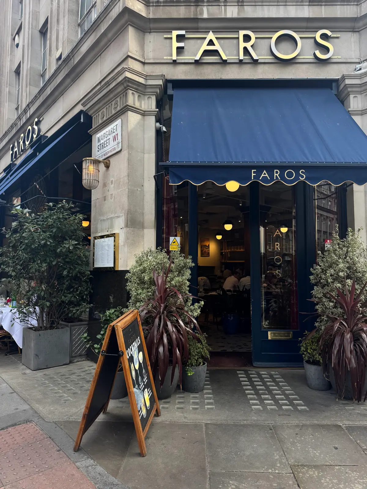 Faros Oxford Circus 🇮🇹 photo (photo 2 of 3)