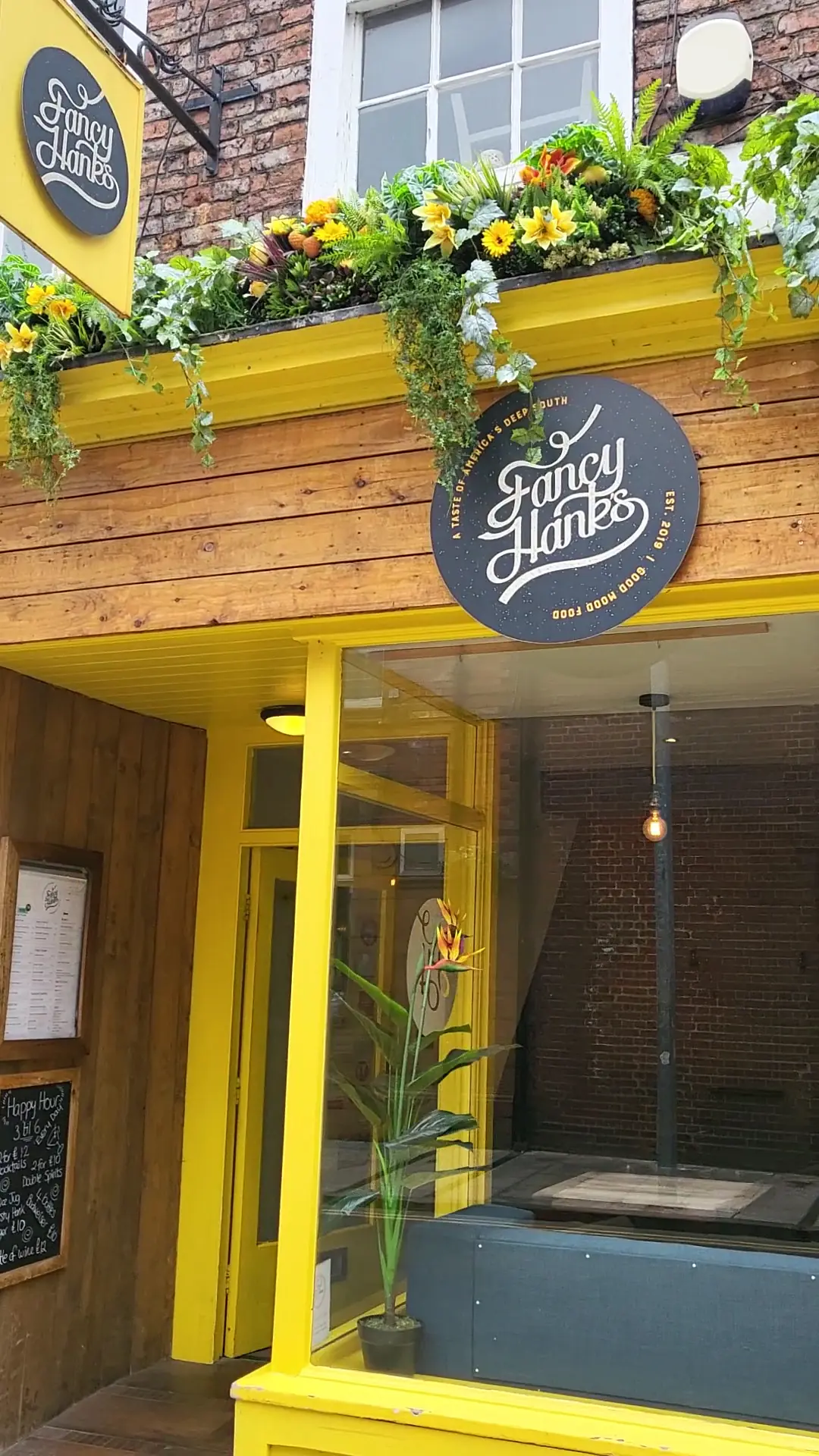 Fancy Hank's Bar & Kitchen photo (photo 1 of 3)